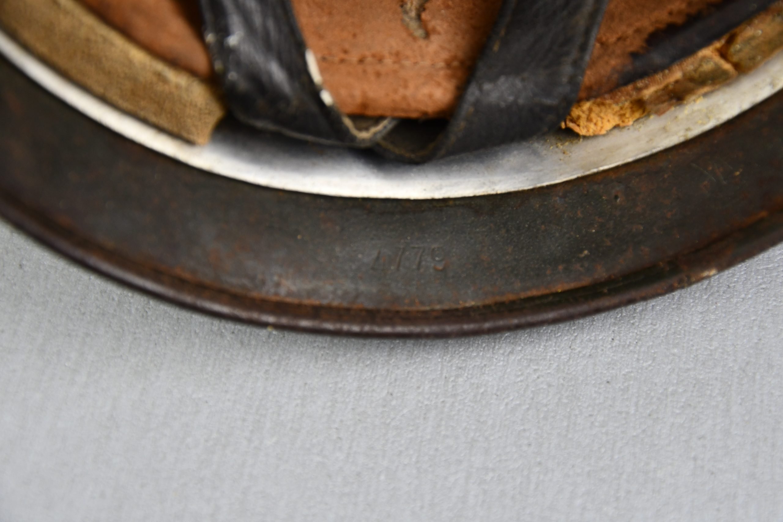 M38 Luftwaffe single decal paratrooper 'Fallschirmjäger' helmet ET68 — image 17