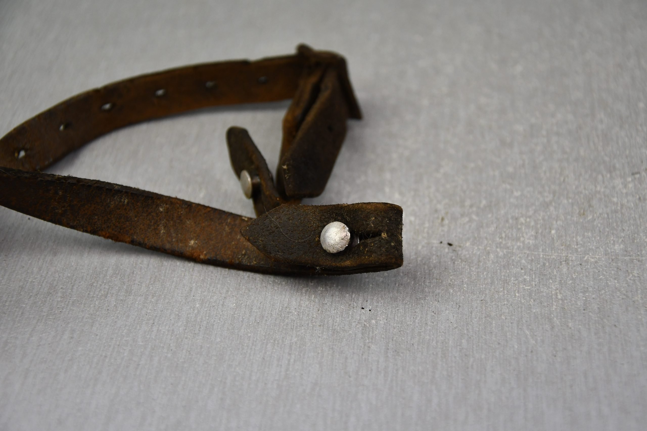 German helmet chin strap ca. 1942 — image 5