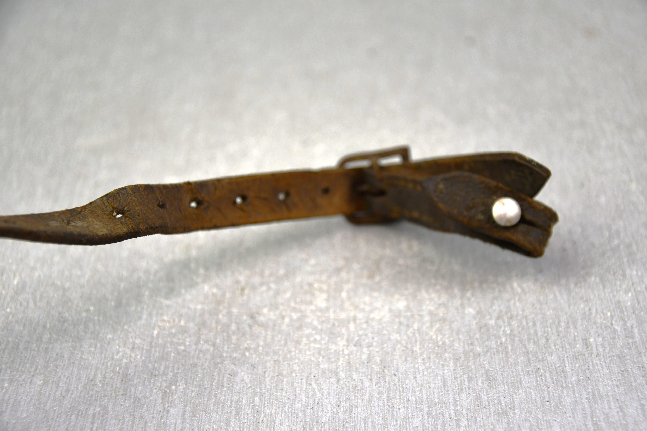 German helmet chin strap ca. 1942 — image 6