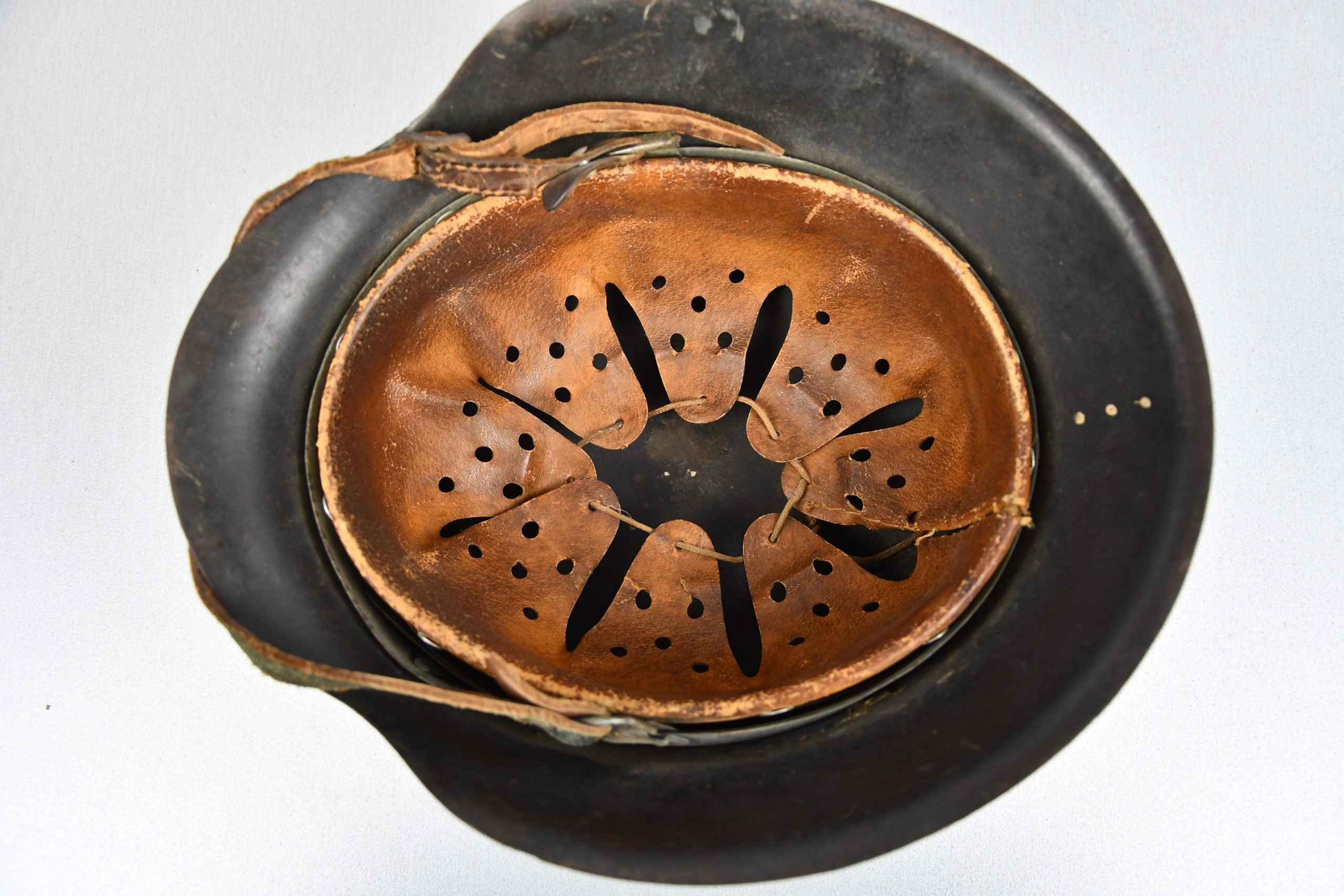M42 Luftwaffe single decal steel helmet ET64 — image 8