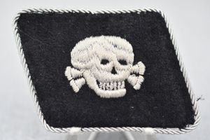 Waffen-SS 3rd Panzer Division 'Totenkopf' officer collar tab
