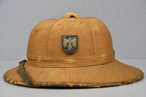 Army (Heer) tropical 'Afrikakorps' first pattern pith helmet by B.K. 1941
