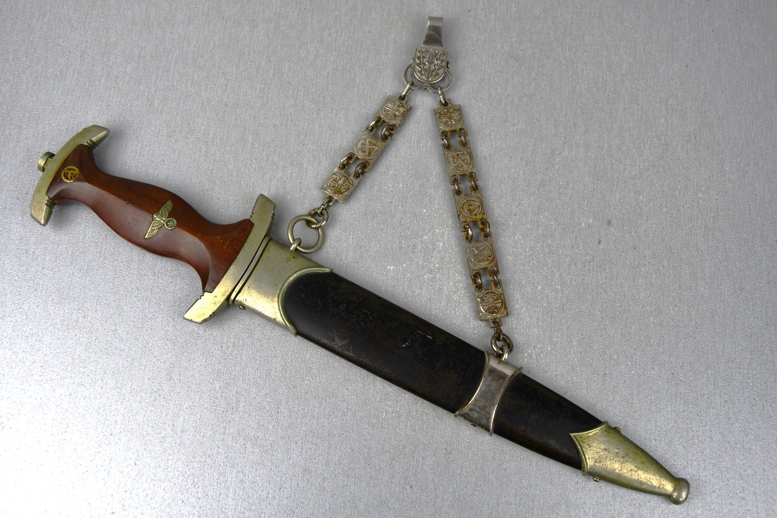 Early M33 NSKK dagger by F.W. Backhaus with Assmann chain — image 2