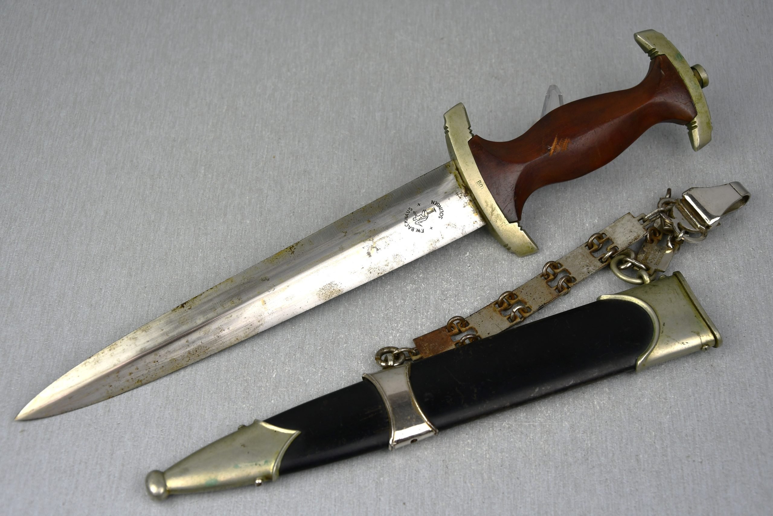 Early M33 NSKK dagger by F.W. Backhaus with Assmann chain — image 20