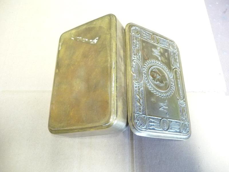 BRITISH WW1 PRINCESS MARY TIN — image 3