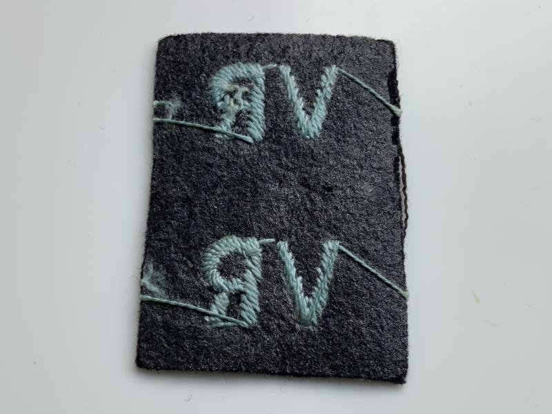 WWII Royal Air Force Volunteer Reserve Insignia — image 2