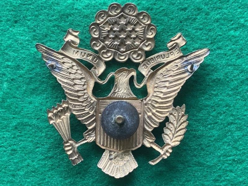 WWII US Army Officers Cap Badge