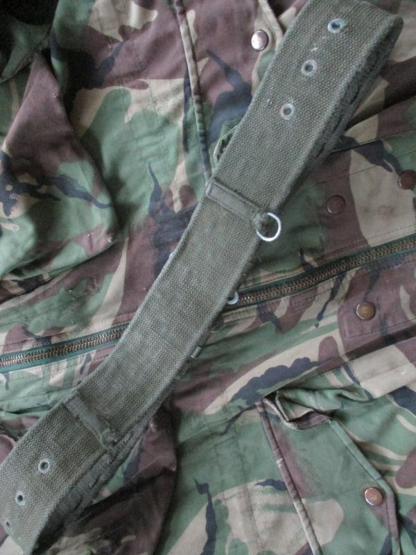 real BRITISH ARMY / PARACHUTE REGIMENT ISSUE 58 PATTERN WEBBING BELT
