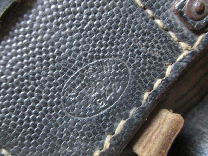 Original Genuine REAL pair of WW2 GERMAN ARMY / Waffen SS K98 BLACK LEATHER POUCH s