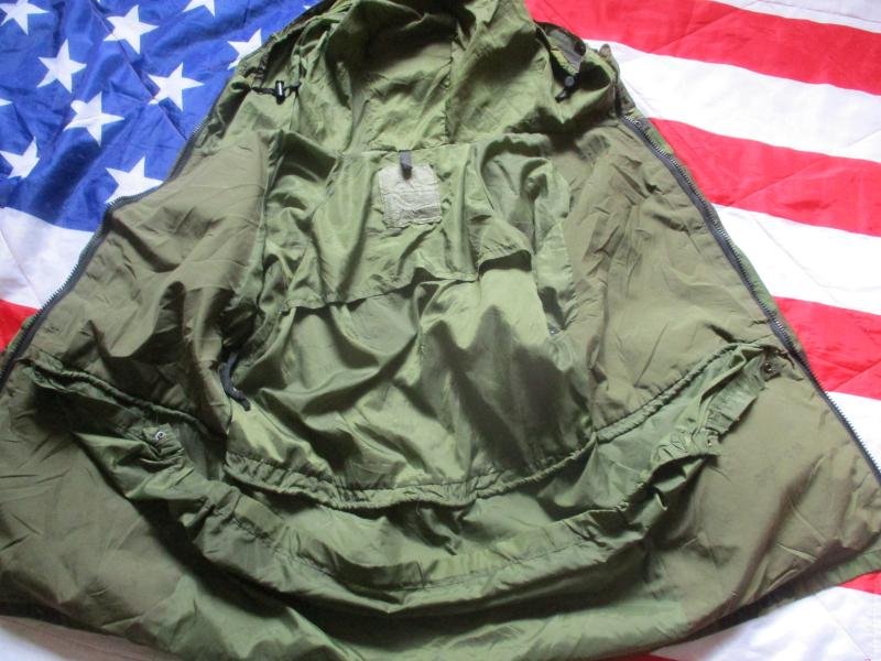 GENUINE US Army ISSUE ECWCS ECW USA woodland camo waterproof goretex PARKA COAT m / L