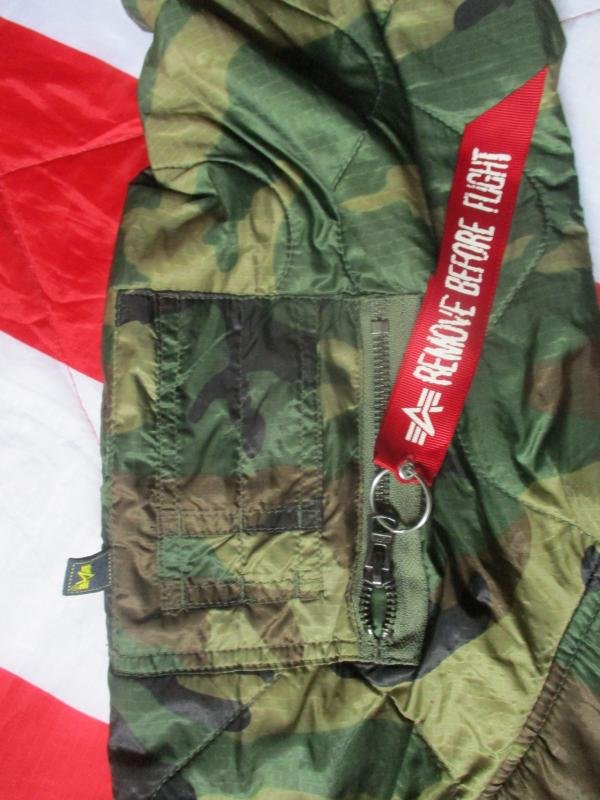 Alpha Industries USA US ARMY M65 / MA1 style COAT woobie LINER WOODLAND CAMO L