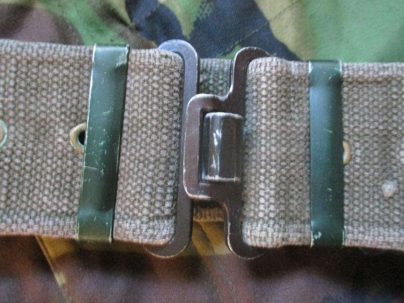real BRITISH ARMY / PARACHUTE REGIMENT ISSUE 58 PATTERN WEBBING BELT falklands