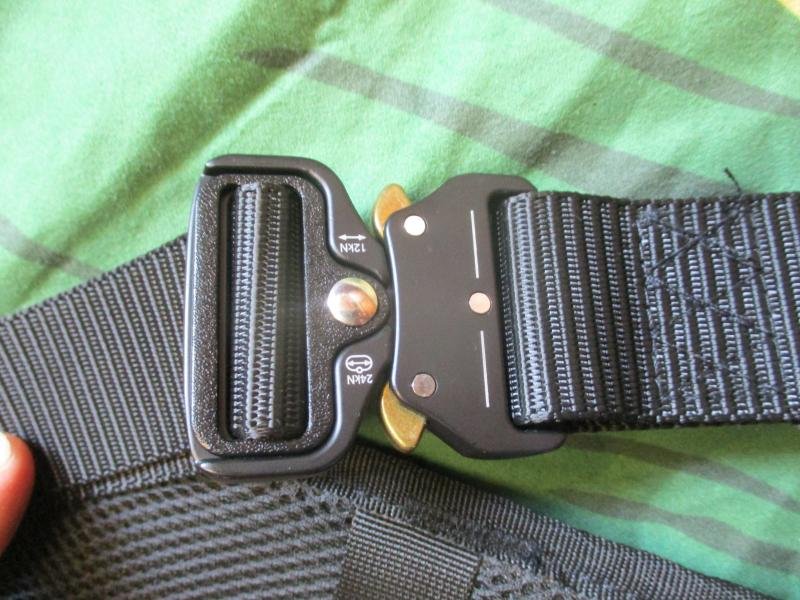 BLACK MOLLE PADDED SHOOTER / BATTLE / DUTY cobra buckle BELT & PAD new — image 4