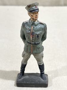 Original Nazi Era German Army Toy Soldier Officer Observing, LINEOL