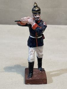 Original Weimar Era German Toy Soldier, Pre-WWI Uniform Marching w/Flute, LINEOL