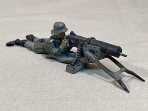 Original Nazi Era German Toy Soldier with MG08 Machine Gun, LINEOL