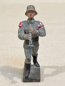 Original Nazi Era German Toy Soldier Marching w/Clarinet, LINEOL