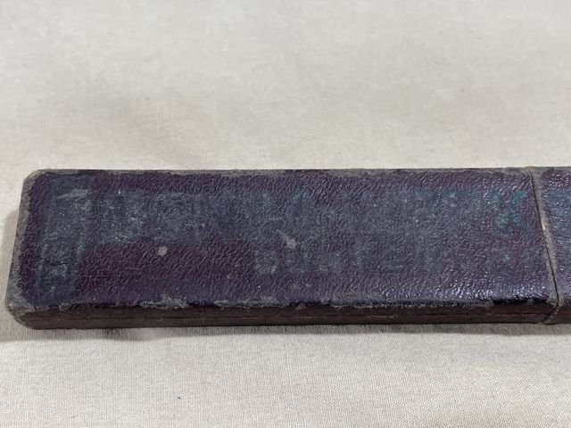Original WWII Era Straight Razor with Box — image 8