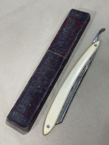 Original WWII Era Straight Razor with Box