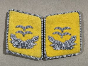 REPRODUCTION WWII German Luftwaffe Flight/Fallschirmjðger Oberleutnant's Collar Tabs, Pair