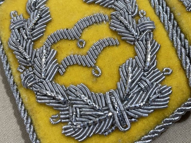 REPRODUCTION WWII German Luftwaffe Flight/Fallschirmjðger Oberstleutnant's Collar Tabs, Pair — image 2