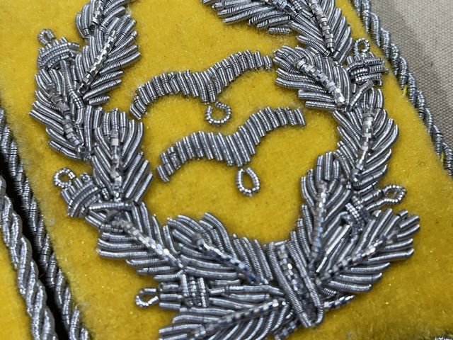 REPRODUCTION WWII German Luftwaffe Flight/Fallschirmjðger Oberstleutnant's Collar Tabs, Pair — image 3