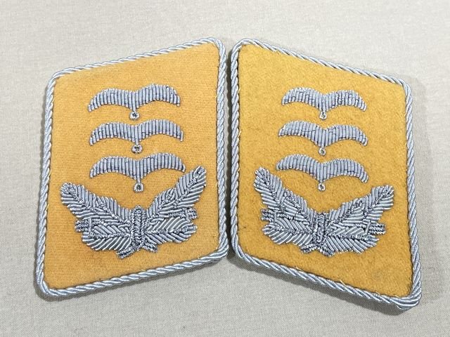 REPRODUCTION? WWII German Luftwaffe Flight/Fallschirmjðger Hauptmann Collar Tabs, Pair