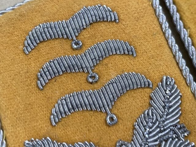 REPRODUCTION? WWII German Luftwaffe Flight/Fallschirmjðger Hauptmann Collar Tabs, Pair — image 2