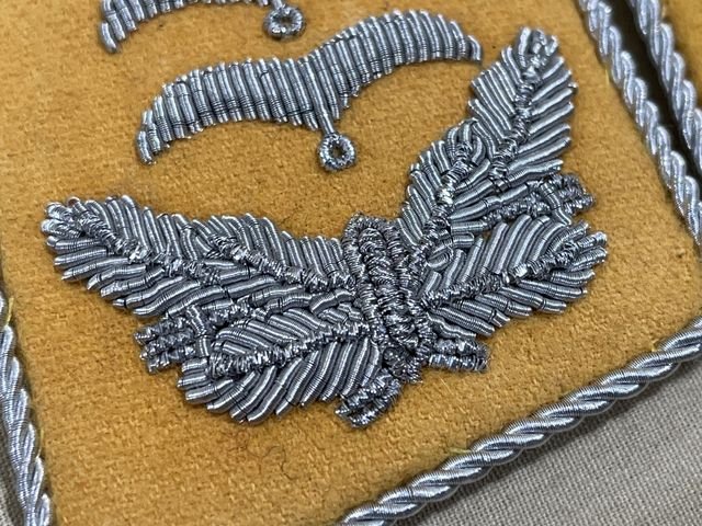 REPRODUCTION? WWII German Luftwaffe Flight/Fallschirmjðger Hauptmann Collar Tabs, Pair — image 3