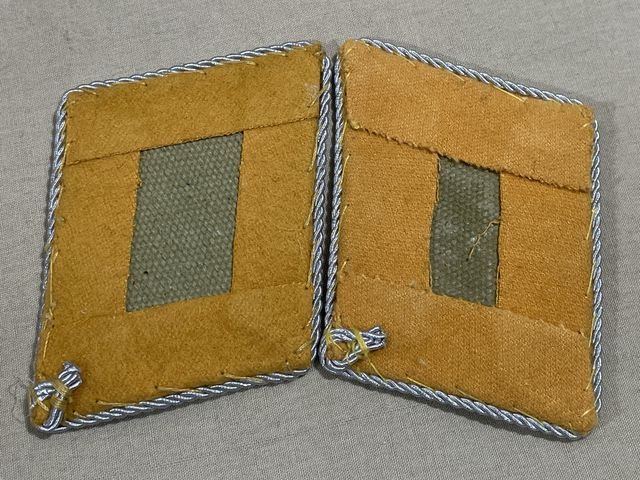 REPRODUCTION? WWII German Luftwaffe Flight/Fallschirmjðger Hauptmann Collar Tabs, Pair — image 6