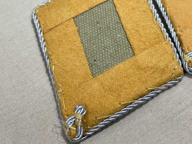 REPRODUCTION? WWII German Luftwaffe Flight/Fallschirmjðger Hauptmann Collar Tabs, Pair — image 7