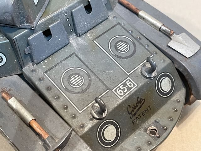 POSTWAR German Mechanical Toy Tank, Gescha Patent — image 20