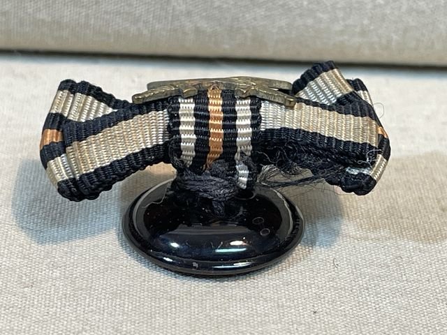 Original Pre-WWII German 2-Position Button Hole Ribbon, 1914 Iron Cross — image 2