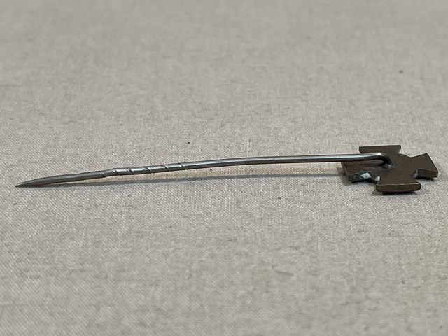 Original Pre-WWII German Non-Combatants 1914-1918 Honor Cross (Hindenburg Cross) Miniature, 12mm