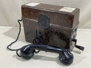 Original WWII German Model 33 Field Phone in Bakelite Case