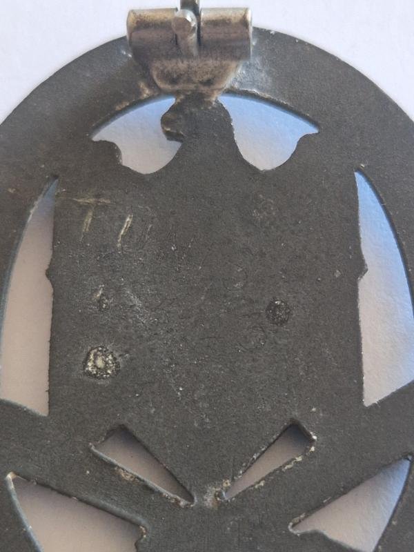 General Assault Badge.Africa Campaign Bring Back.