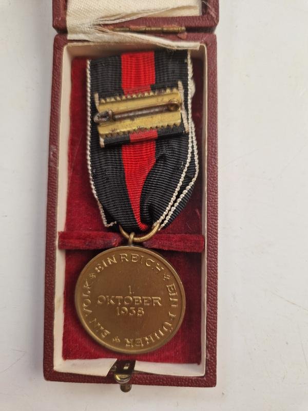 1st October Medal 1938 Boxed with Ribbon Bar