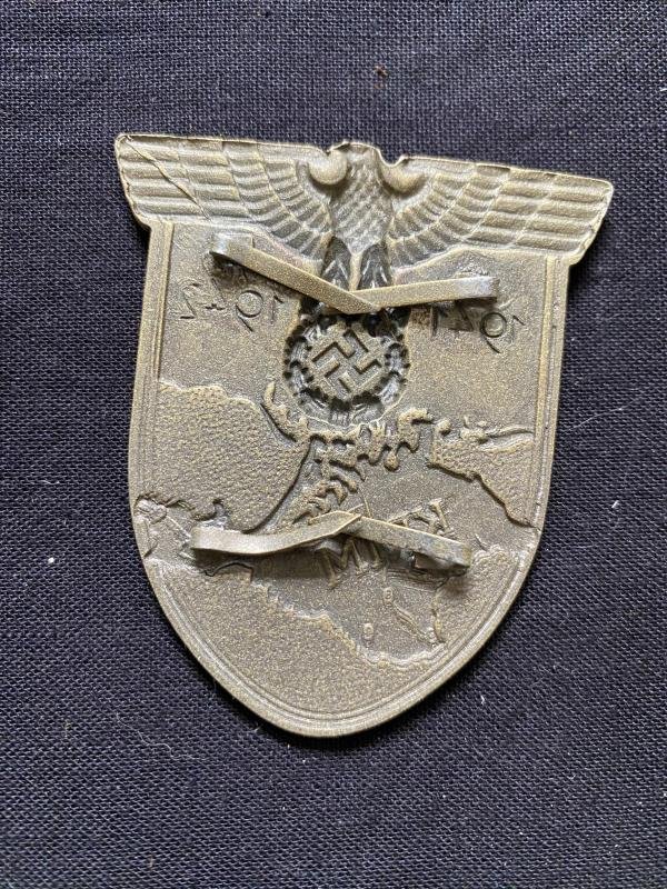 REPRODUCTION WW2 GERMAN KRIM SHIELD — image 3