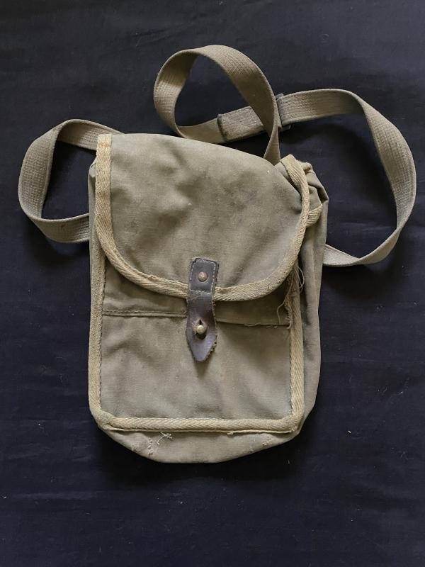 AK MAGAZINE POUCH