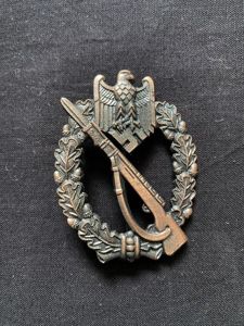 REPRODUCTION WW2 GERMAN INFANTRY ASSAULT BADGE