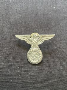 REPRODUCTION WW2 GERMAN SA/NSKK CAP EAGLE BADGE