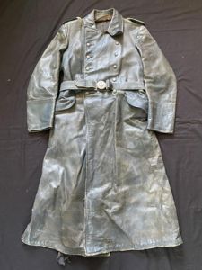 WW2 GERMAN LEATHER OFFICER'S COAT