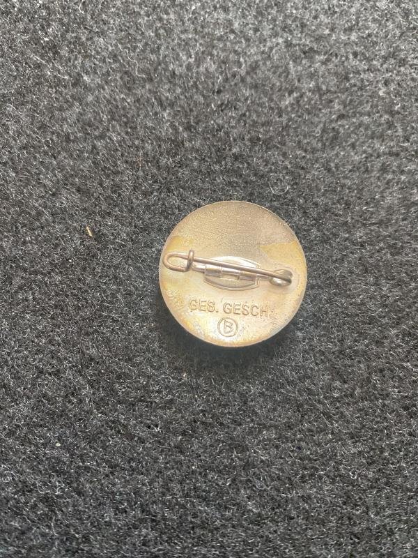 REPRODUCTION N.S.D.A.P MEMBERSHIP BADGE — image 2