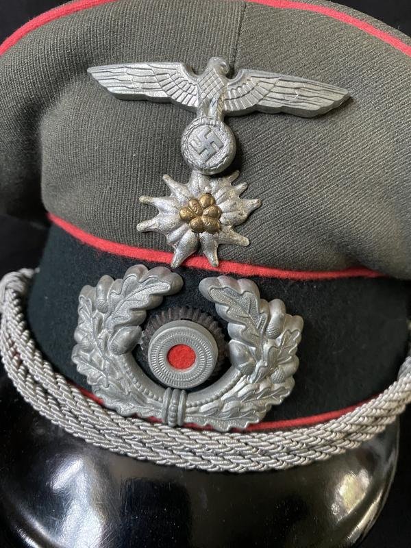 WW2 GERMAN PANZER OFFICER'S VISOR CAP — image 2