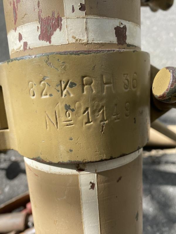 DEACTIVATED 1937 DATED SOVIET 82MM KRH 36 MORTAR WITH BLANK FIRING TUBE AND MORTARS (FULL MATCHING) — image 5