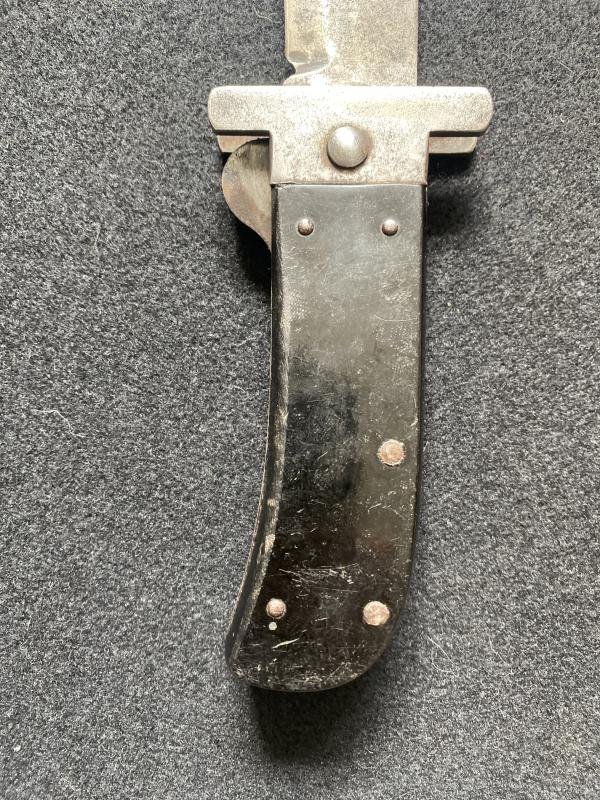 WW2 U.S. PILOT/PARATROOPER CATTARAUGUS FOLD UP MACHETE — image 6