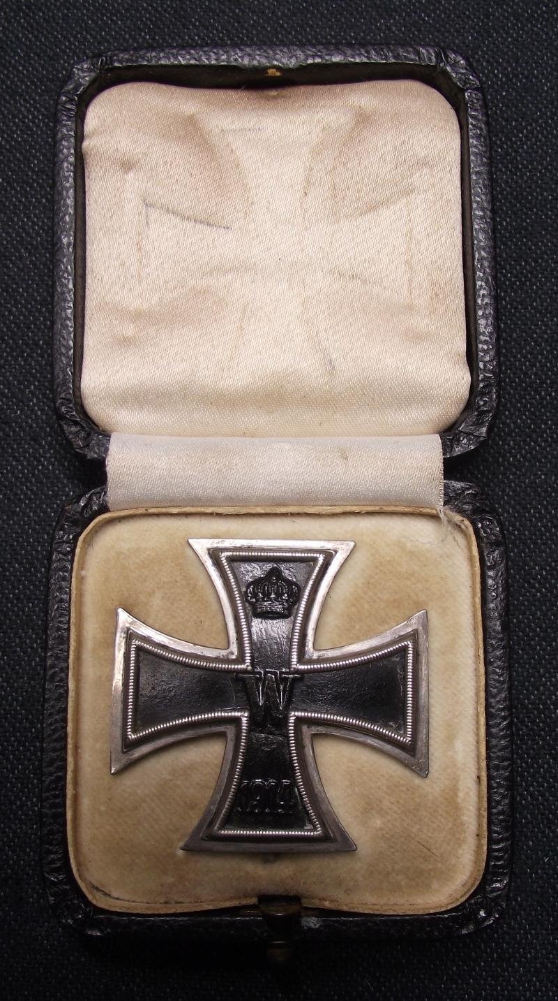 WW1 German 1914 Iron Cross 1st Class Vaulted .800 Silver in Presentaion Box.