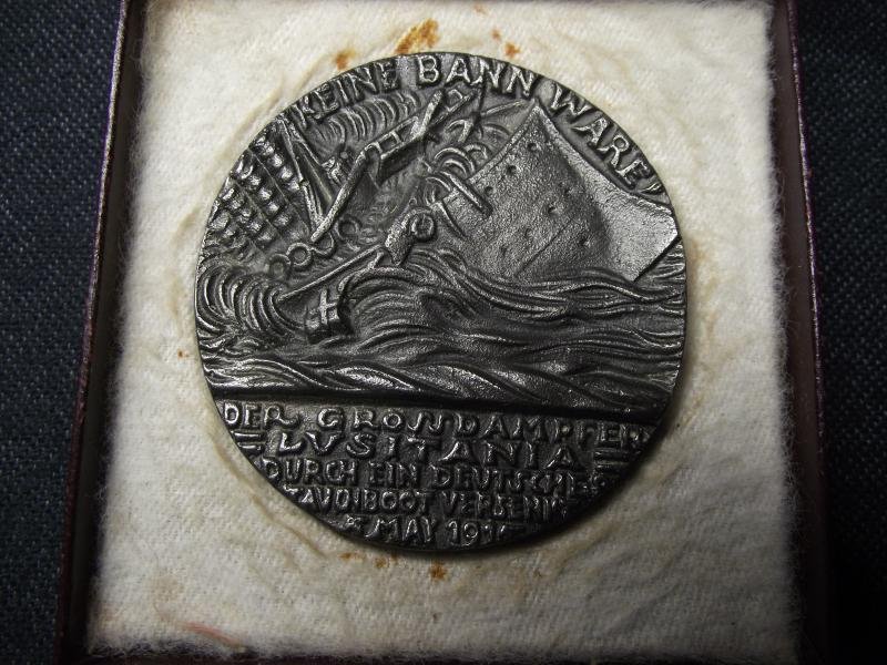 WW1 British Boxed RMS Lusitania Medal. — image 3
