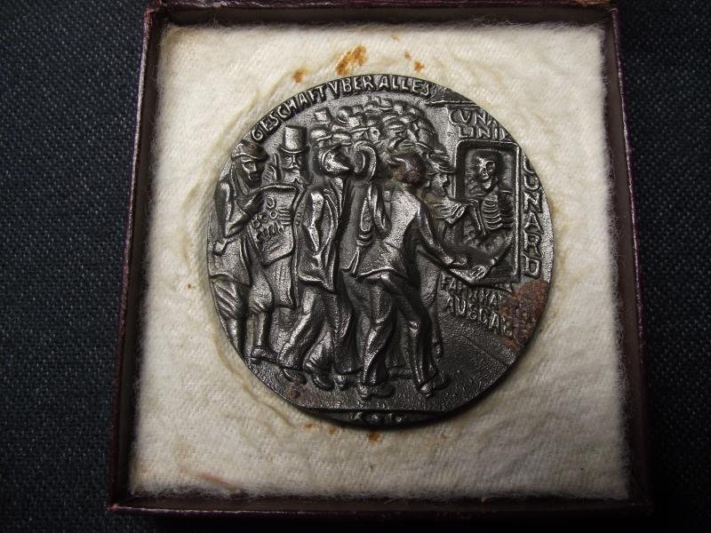 WW1 British Boxed RMS Lusitania Medal. — image 4