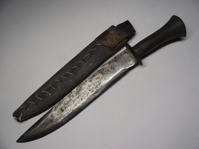 Vintage Indian Manufactured Bowie Knife.. — image 2
